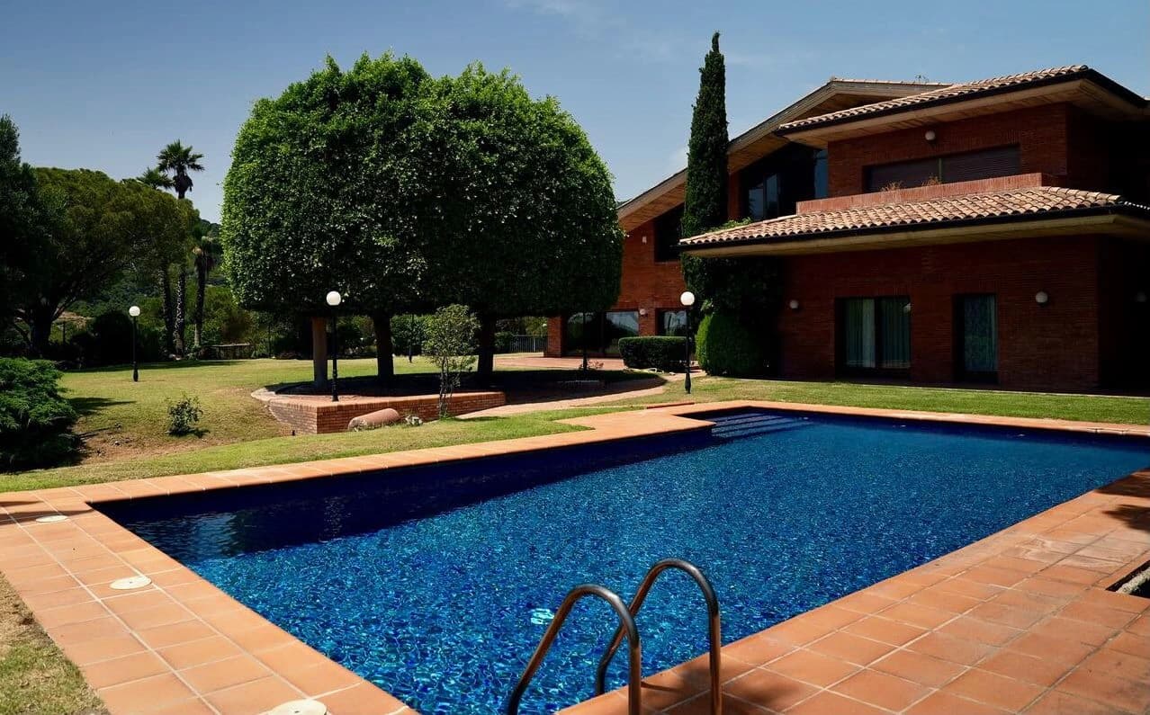 Masía para bodas con piscina en Barcelona